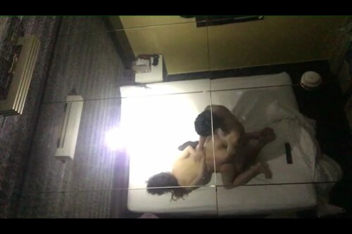 천장 거울 섹스.mp4 000076166