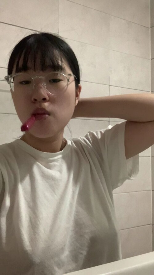 IMG 0992.MOV 000000166 864x1536
