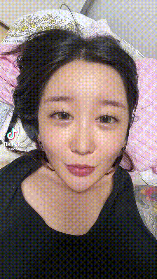 인스타.틱톡 타투녀