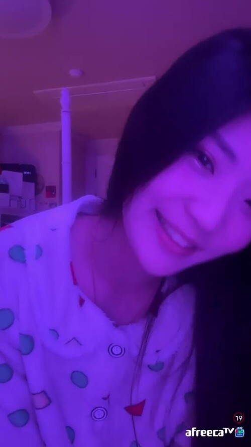 애옹야옹 07jyr0810 221229.mp4 000122171