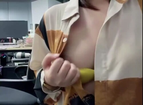 도서관 노출녀.mp4 000002233