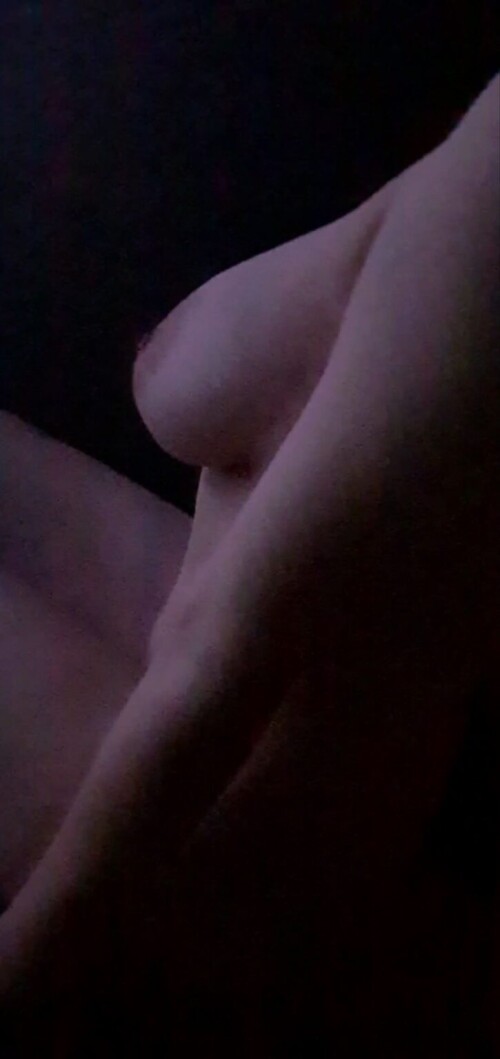 신작 ✨ 【직몰】 번호따고 DVD방가서 따먹은 핑두빅파이.mp4 000001433 725x1536
