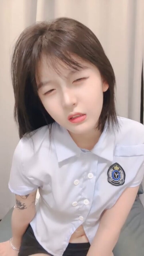 นักเรียนมัธยมน่ารักทั้งแก๊ง.mp4 snapshot 00.03.28.333