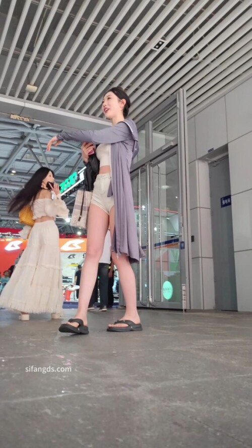 9.mp4 000145933 576x1024