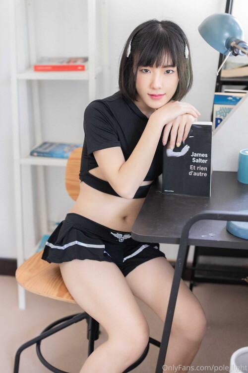 2000x3000 e5375cee6c242f6d9917b460904037f3