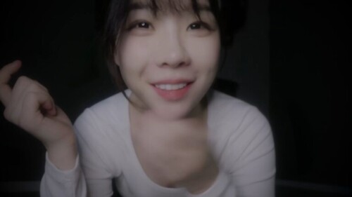 바닥에 있는 꿀을 다양한 방법으로 먹어보자. 냐암 asmr.mp4 000220220 768x432
