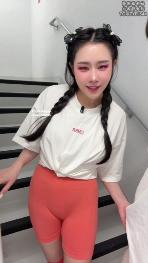 chn25102602.mp4 000040083 577x1024