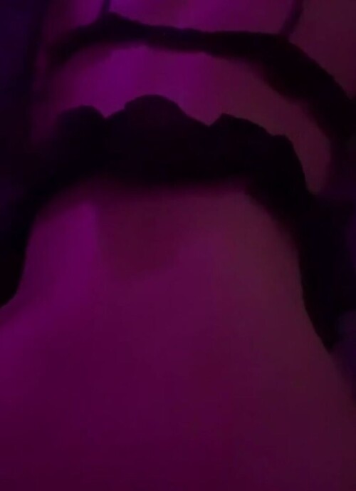 1.mp4 000201833 743x1024