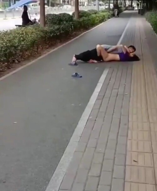 chn25110710.mp4 000009903 838x1024