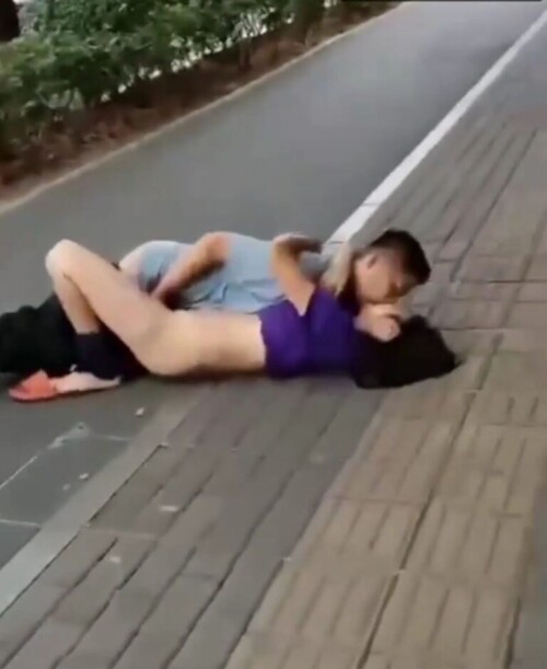 chn25110710.mp4 000025903 768x938