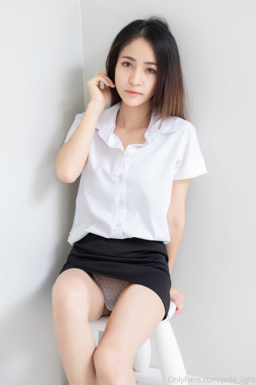 2667x4000 2f43d5bd54a3c6917b57854727105d42