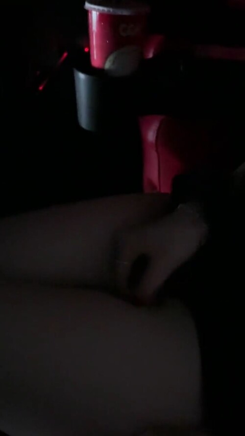 영화관에서팬티뺏기.mp4 000034920